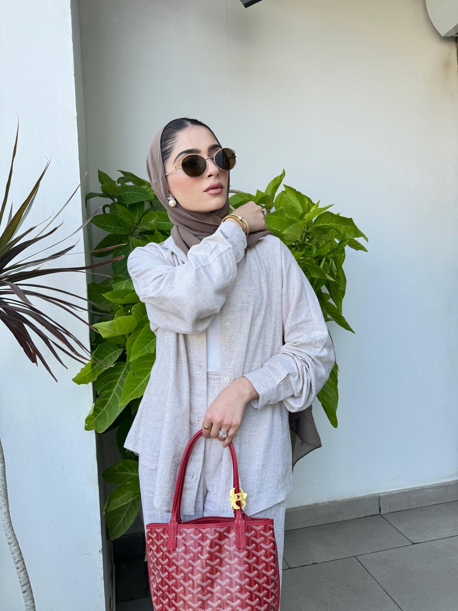 the MANAL TABANI set