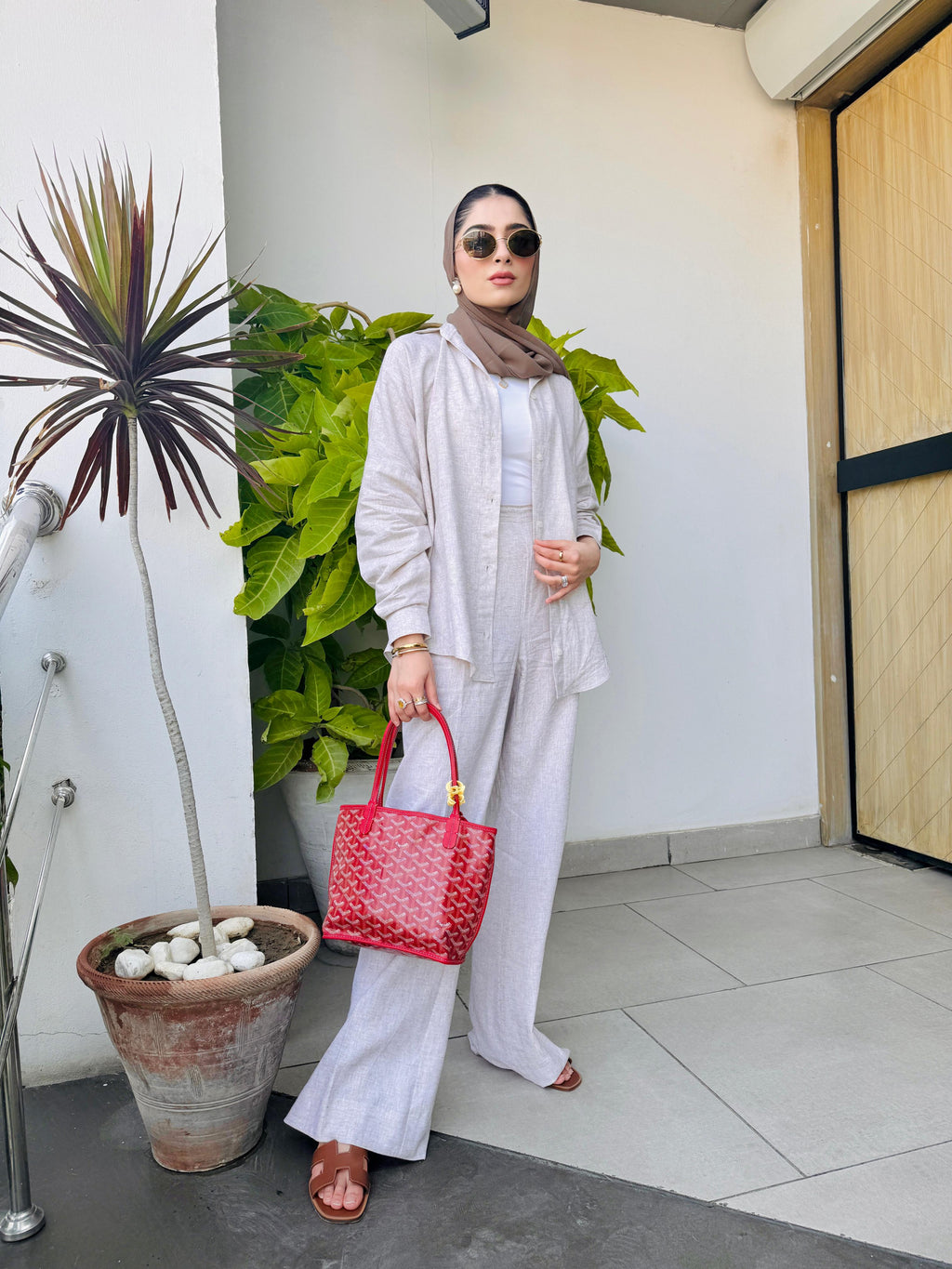 the MANAL TABANI set